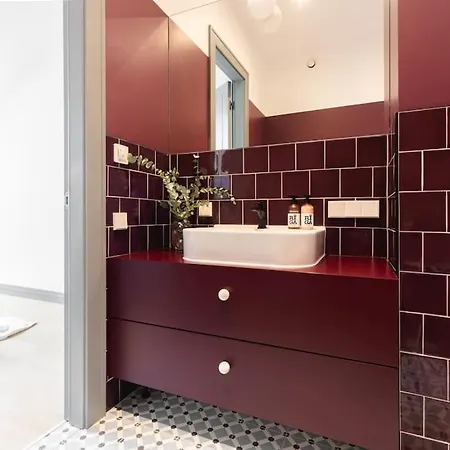 Colourpop: Luxurious Uptown In Appartement Riga