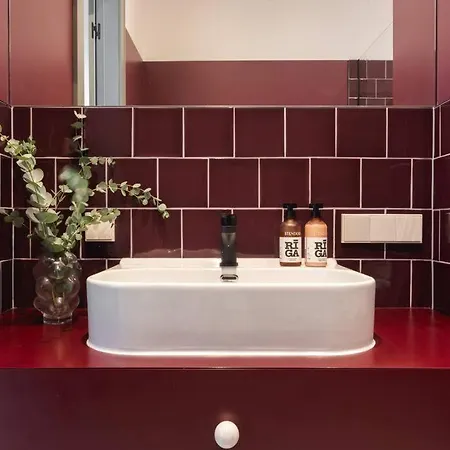 Colourpop: Luxurious Uptown In Appartement